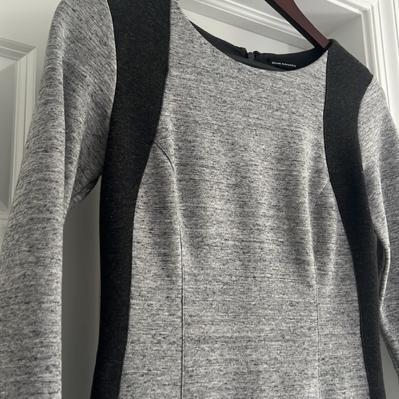 Club Monaco sweatshirt dress - Picture 2 of 2